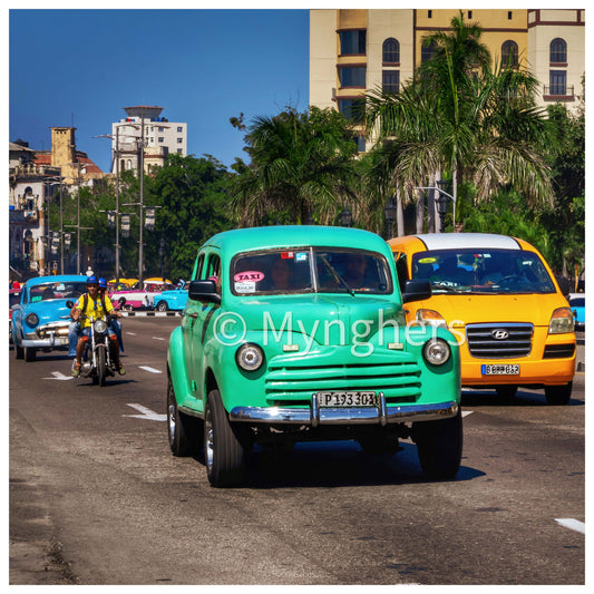 Havana burns asphalt